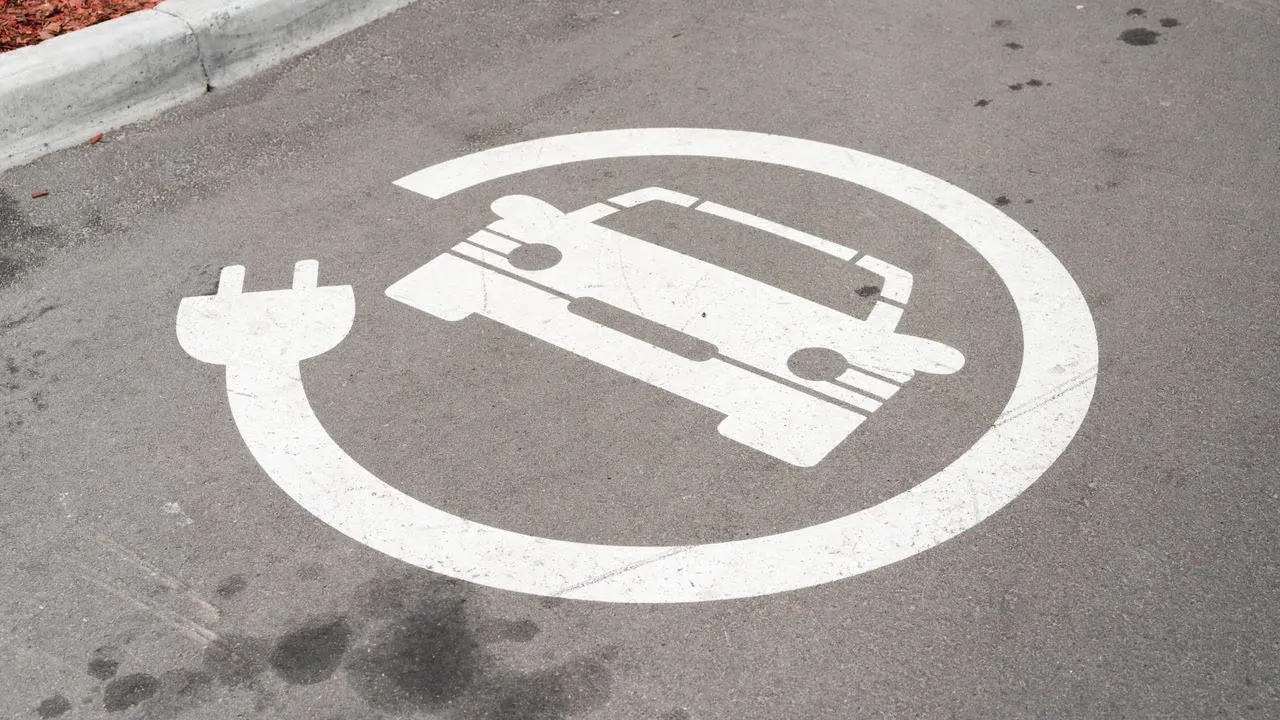 Electric Vehicle Battery Recycling and Sustainability