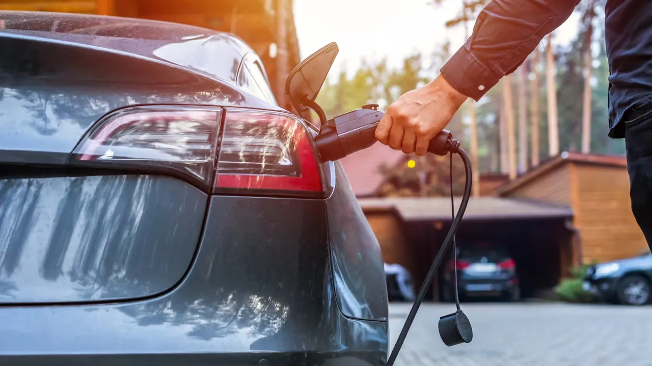 Shared Charging Plans Strengthen Local Grids